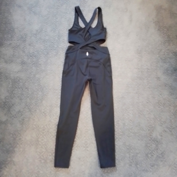 FP Movement By Free People Crisscross Back Cutout Jumpsuit Black - XS - Picture 4 of 6